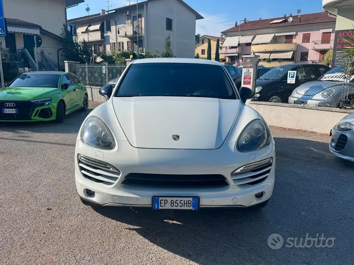 Usata Porsche Cayenne 245 CV (180 kW) 2013 Bianco SUV