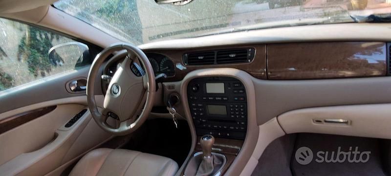 Usata Jaguar S-Type 200 CV (147 kW) 2004 Nero Berlina