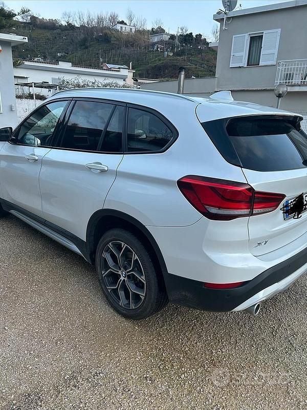 Begagnad BMW X1 xLine 150 HK (110 kW) 2021 Vit SUV