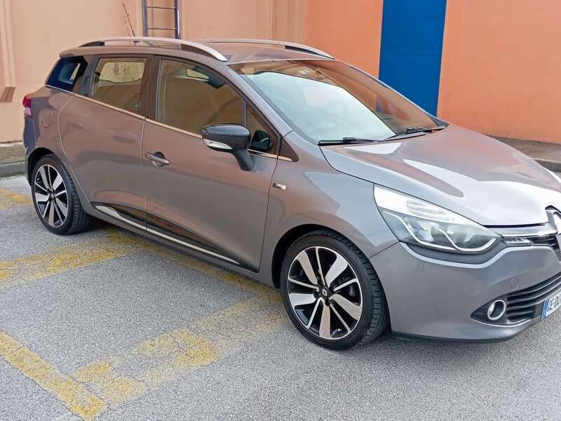 Usato 2015 Renault Clio IV 1.5 Diesel 90 CV (6.999 €)