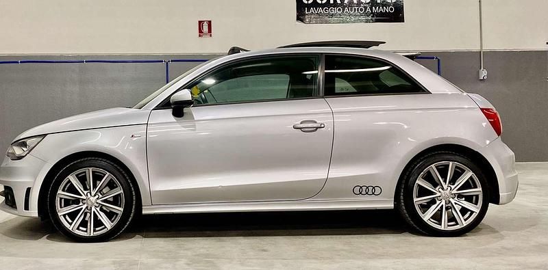 Usata Audi A1 Attraction 122 CV (89 kW) 2010 Berlina