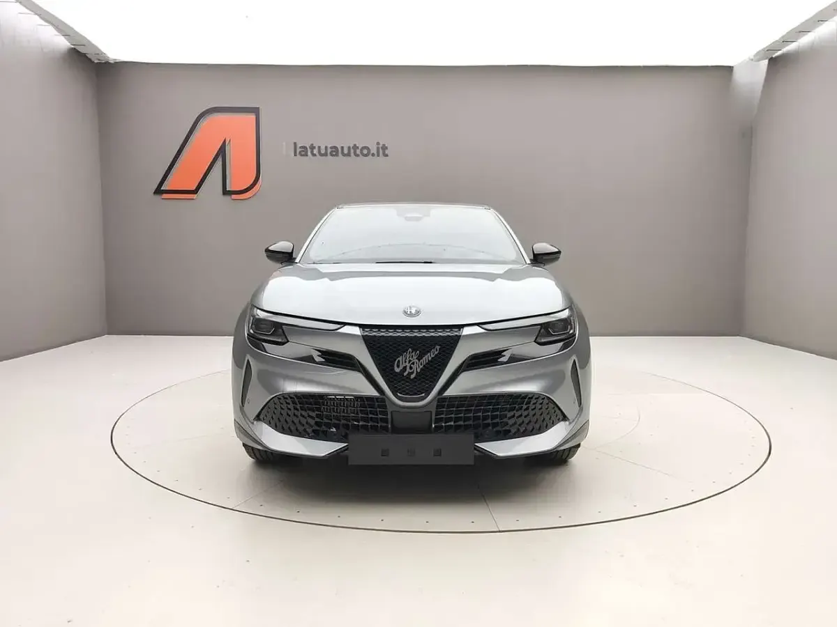 Nuova Alfa Romeo GT Junior Sprint 136 CV (100 kW) 2026 Grigio arese SUV