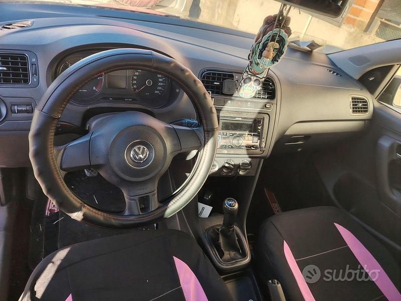 Usata VW Polo 75 CV (55 kW) 2011 Blu Berlina