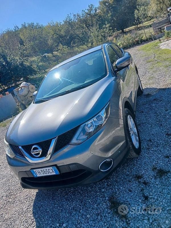 Usata Nissan Qashqai 115 CV (84 kW) 2017 Grigio SUV