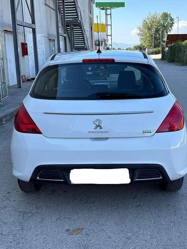 Usata Peugeot 308 Active 92 CV (67 kW) 2013 Bianco Berlina