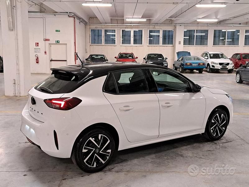 Usata Opel Corsa 75 CV (55 kW) 2024 Bianco Utilitaria