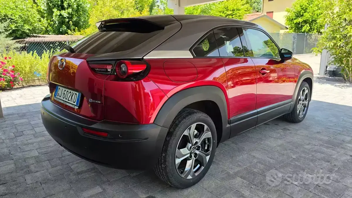 Usata Mazda MX30 80 kW (110 CV) 2022 Rosso SUV