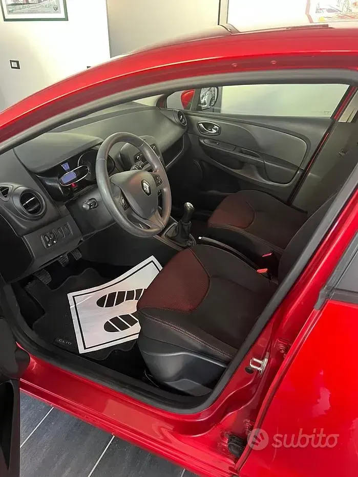Usata Renault Clio IV Dynamique 75 CV (55 kW) 2013 Rosso Berlina