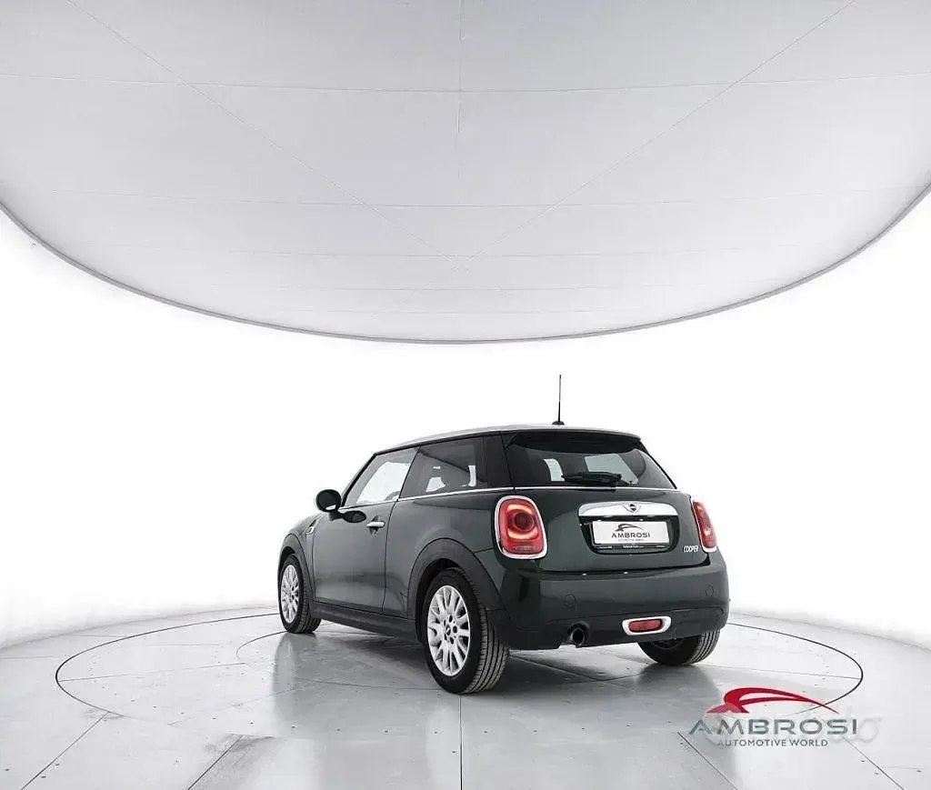 Usata Mini Cooper 136 CV (100 kW) 2015 Verde Utilitaria