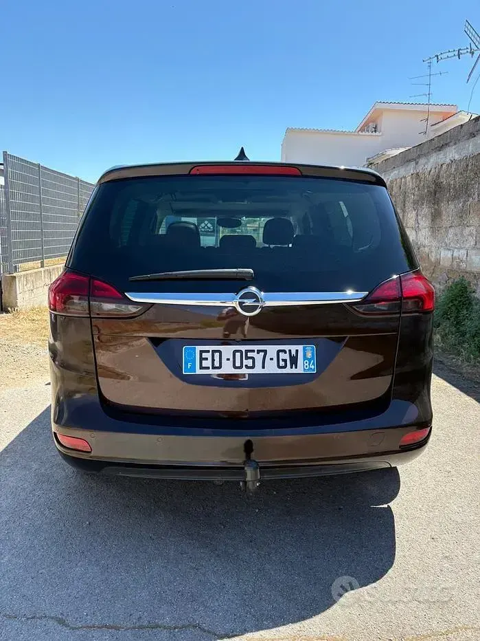 Usata Opel Zafira Tourer Cosmo 136 CV (100 kW) 2016 Marrone Monovolume