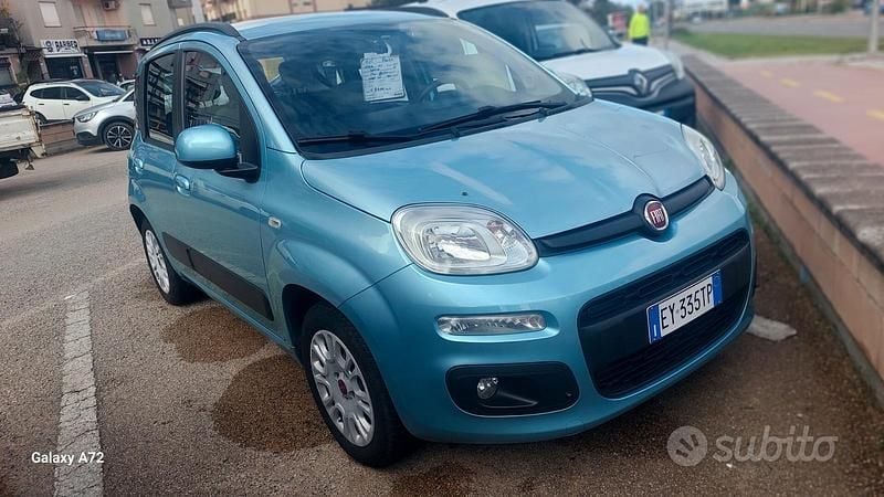 Usata Fiat Panda Lounge 69 CV (50 kW) 2015 Blu Utilitaria