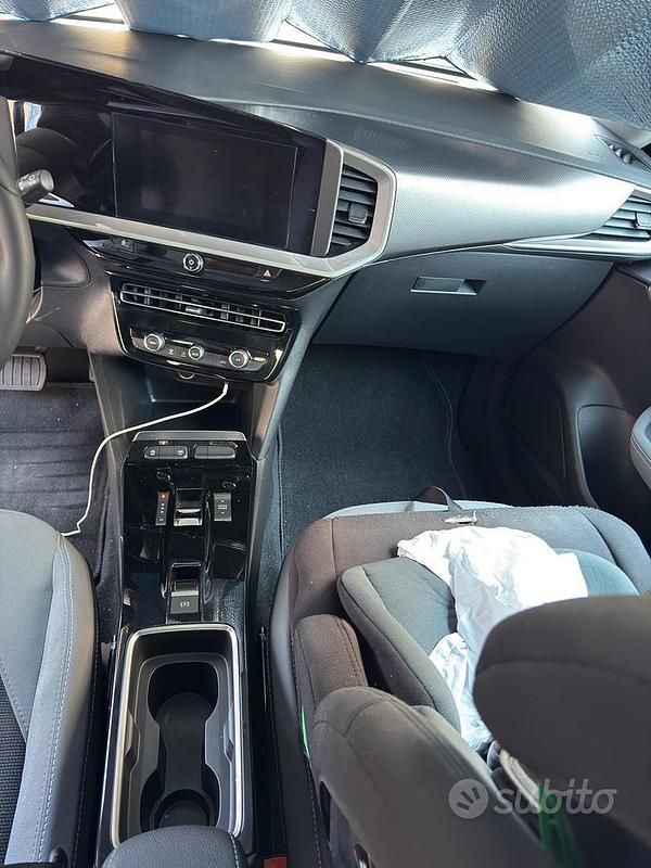 Usata Opel Mokka Edition 131 CV (96 kW) 2024 Nero SUV