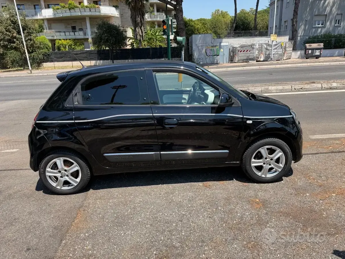 Usata Renault Twingo Intens 90 CV (66 kW) 2019 Nero Utilitaria