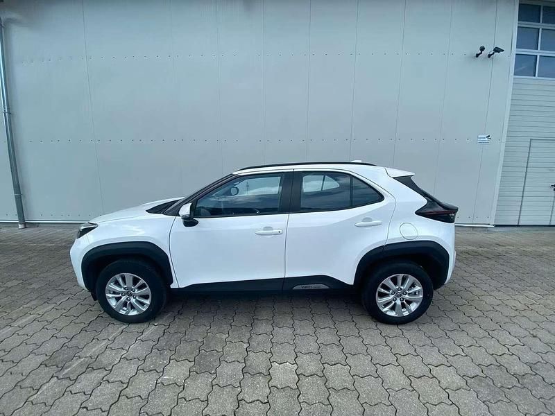 Usata Toyota Yaris Cross Active 92 CV (67 kW) 2022 Bianco SUV