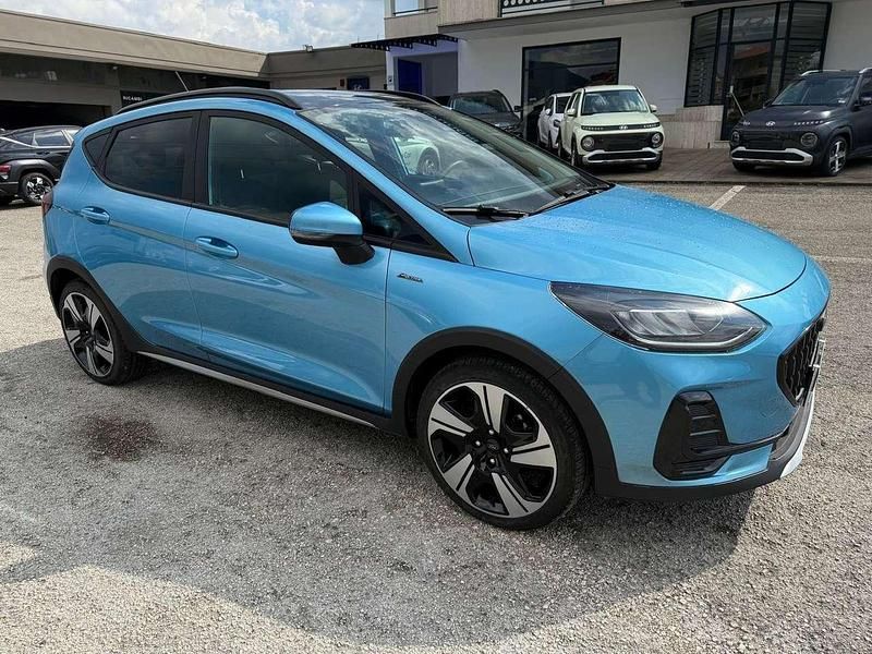 Usata Ford Fiesta Active 125 CV (91 kW) 2022 Blu/azzurro Utilitaria