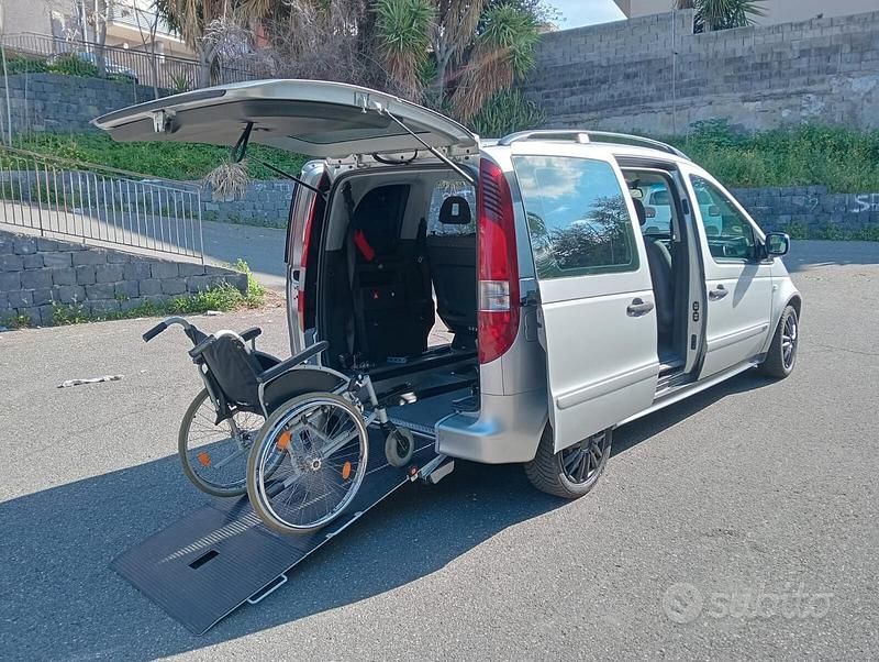 Grigio Usata 2003 Mercedes Vaneo Monovolume | 8900 € - Immagine 1/4