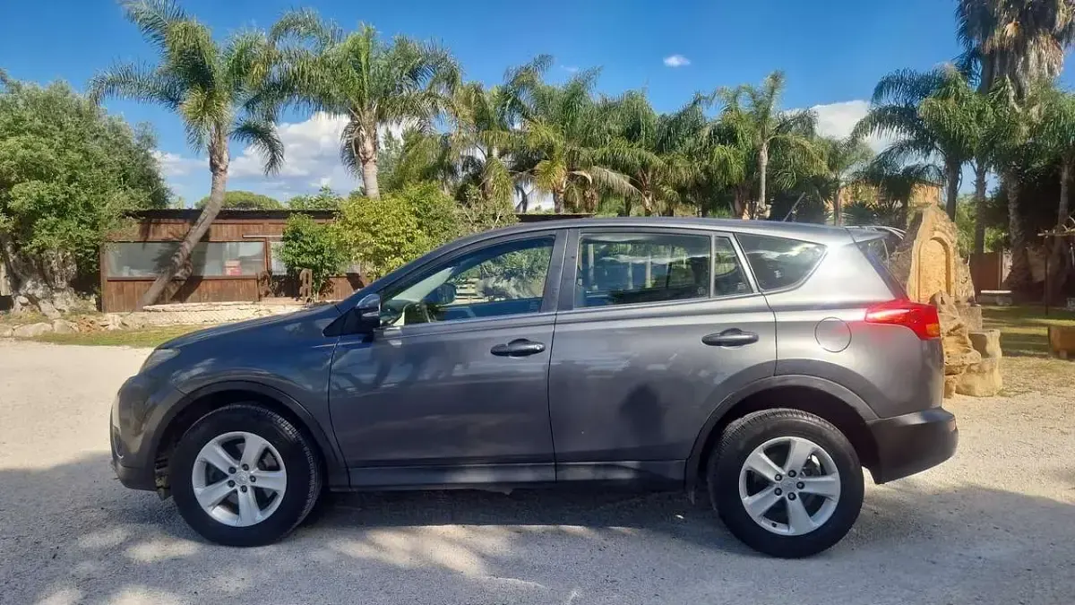 Usata Toyota RAV4 Active 124 CV (91 kW) 2014 Other SUV