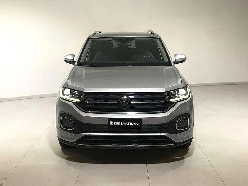 Usata VW T-Cross R-line 110 CV (80 kW) 2022 Reflex silver SUV