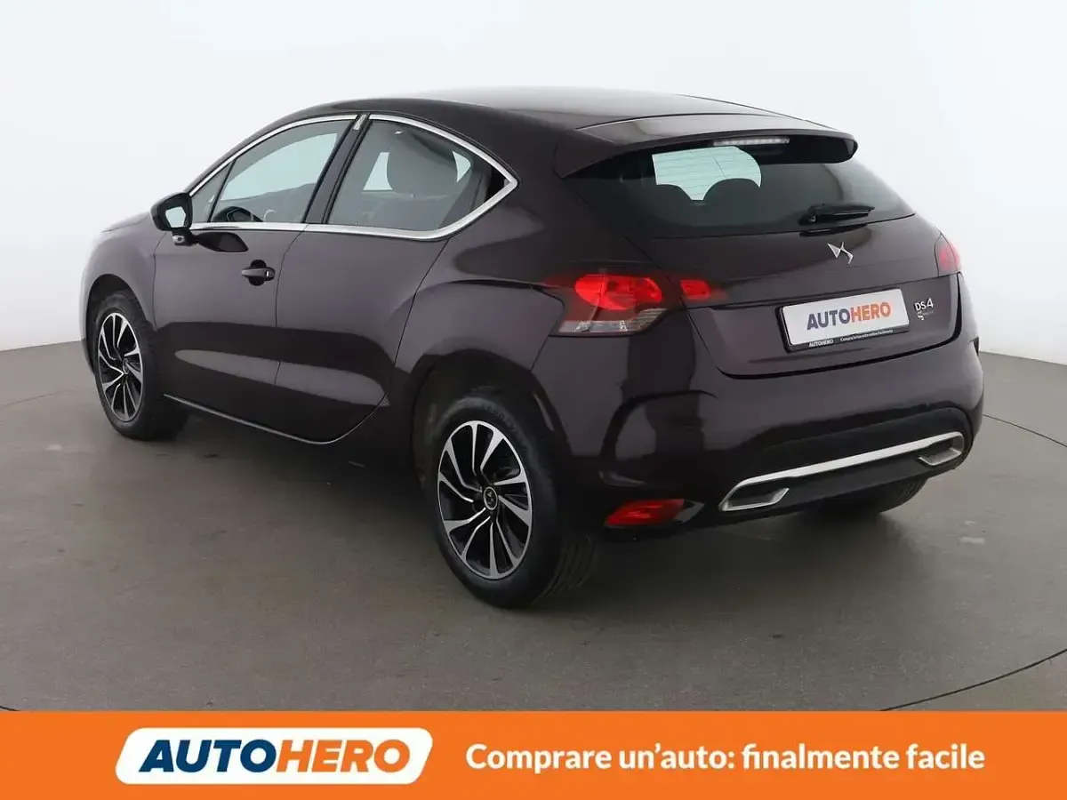 Usata DS Automobiles DS4 Sport Chic 120 CV (88 kW) 2016 Viola Berlina