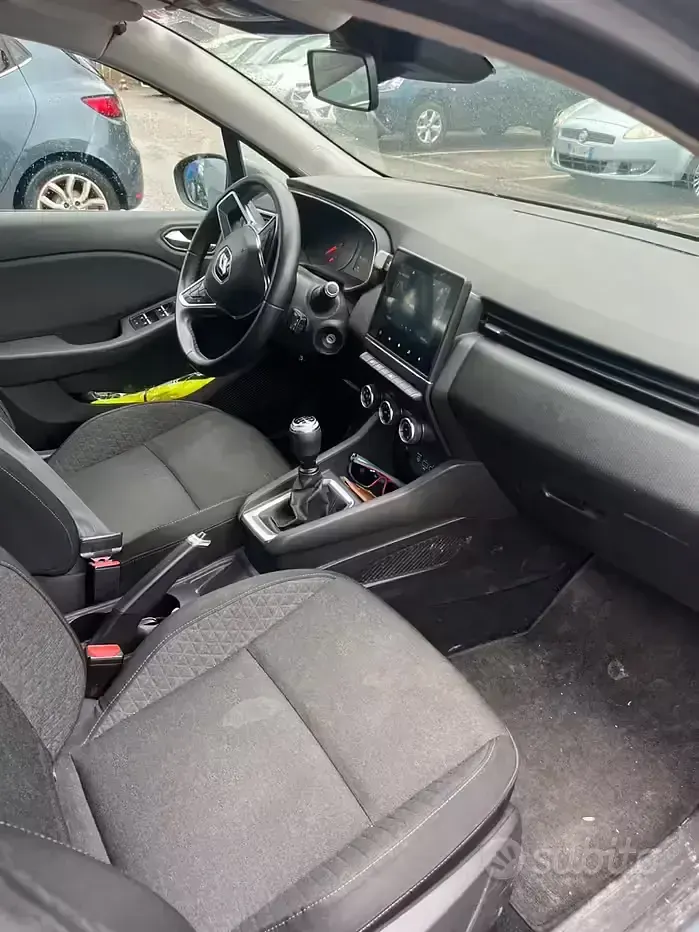 Gebraucht Renault Clio V 101 PS (74 kW) 2020 Grau Limousine