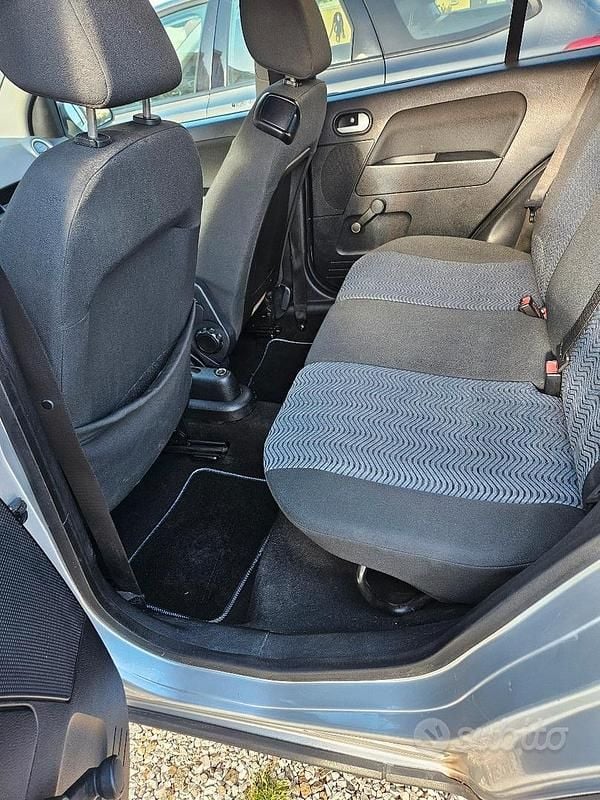 Usata Ford Fusion 2007 Grigio Utilitaria