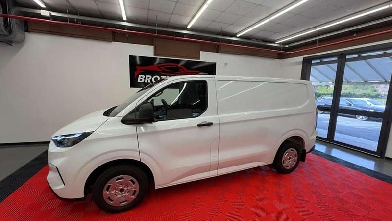 Nuova Ford Transit Custom Trend 136 CV (100 kW) 2026 Bianco Furgone