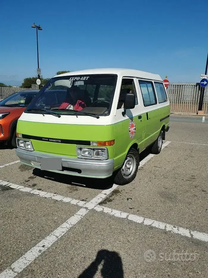 Usata Nissan Vanette 70 CV (51 kW) 1990 Monovolume