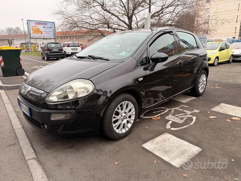 Usata Fiat Punto Evo S 69 CV (50 kW) 2012 Nero Utilitaria