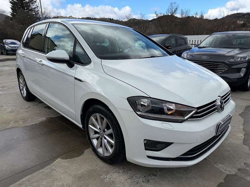 Usata VW Golf Sportsvan Highline 110 CV (80 kW) 2015 Bianco Monovolume