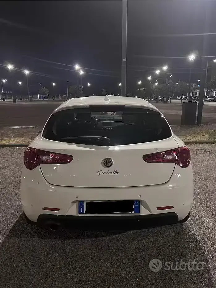 Usata Alfa Romeo Giulietta 170 CV (125 kW) 2010 Bianco Utilitaria