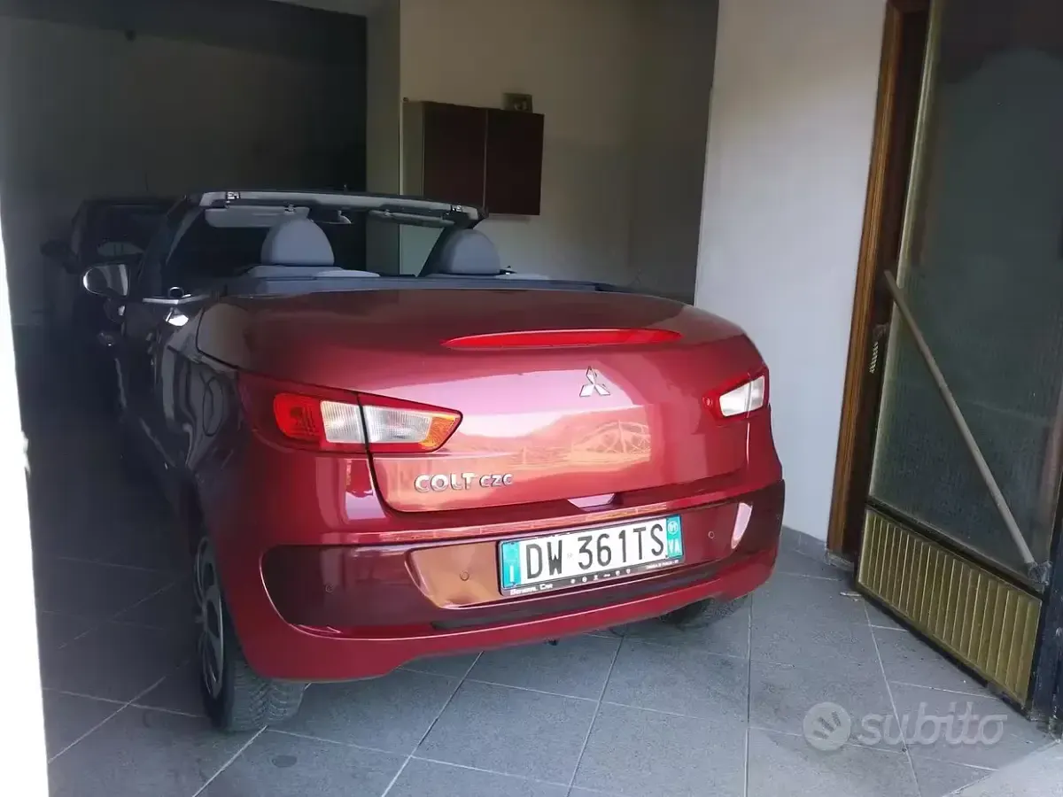 Usata Mitsubishi Colt 150 CV (110 kW) 2009 Rosso Utilitaria