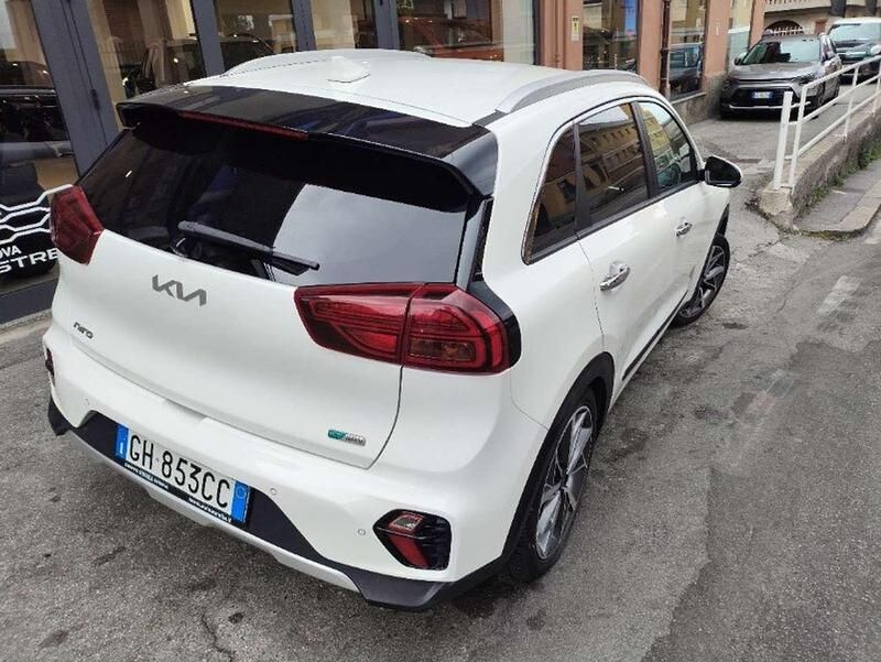 Usata Kia Niro Style 140 CV (102 kW) 2021 Bianco SUV