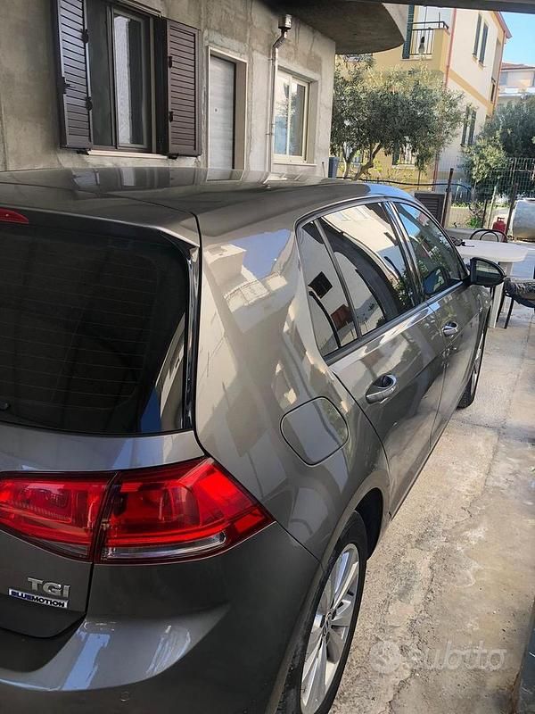 Usata VW Golf VII 110 CV (80 kW) 2015 Grigio Berlina