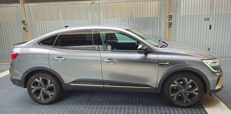 Usata Renault Arkana Engineered 94 CV (69 kW) 2023 Grigio SUV