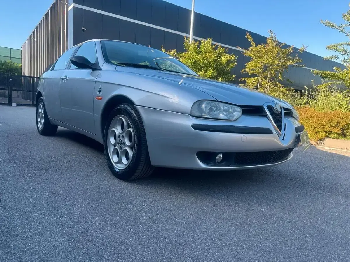 Usata Alfa Romeo 156 144 CV (105 kW) 1999 Grigio Berlina