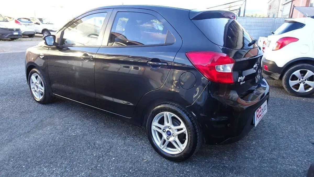Usata Ford Ka Plus Ultimate 85 CV (62 kW) 2017 Nero Utilitaria