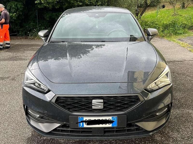 Usata Seat Leon FR 150 CV (110 kW) 2021 Grigio Berlina