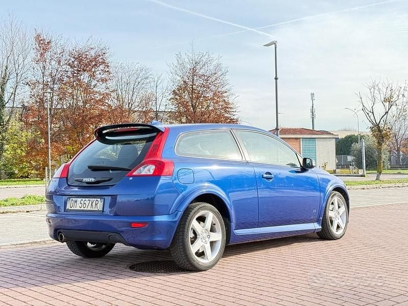 Usata Volvo C30 Summum 125 CV (91 kW) 2007 Blu Utilitaria