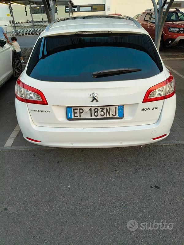 Usata Peugeot 508 115 CV (84 kW) 2012 Bianco Station wagon