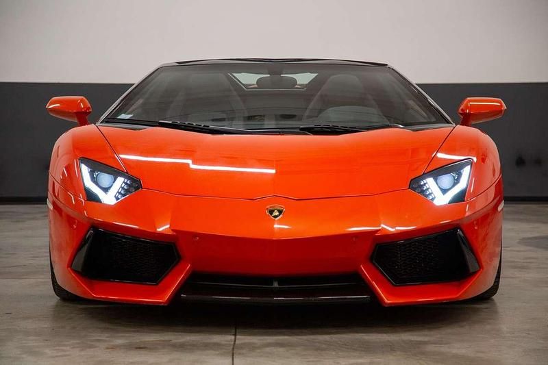 Usata Lamborghini Aventador 700 CV (514 kW) 2015 Arancione Cabrio