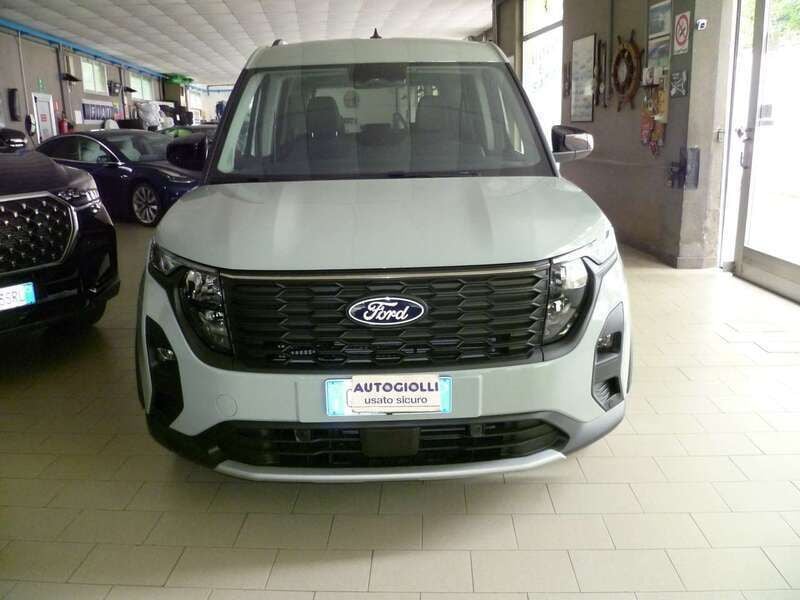 Usata Ford Tourneo Courier Active 125 CV (91 kW) 2024 Grigio Monovolume