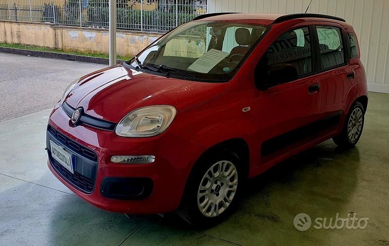 Usata Fiat Panda 69 CV (50 kW) 2013 Rosso Utilitaria
