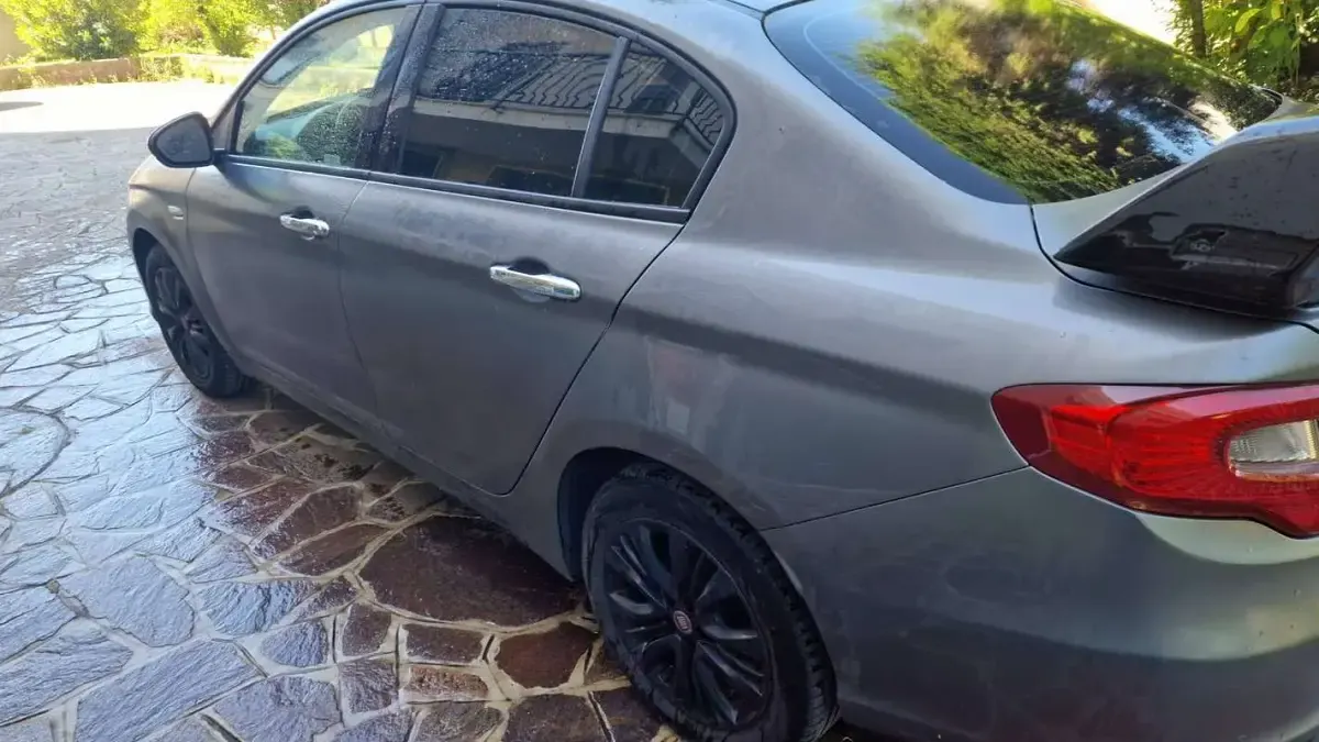 Usata Fiat Tipo Opening Edition 95 CV (69 kW) 2016 Grigio Berlina