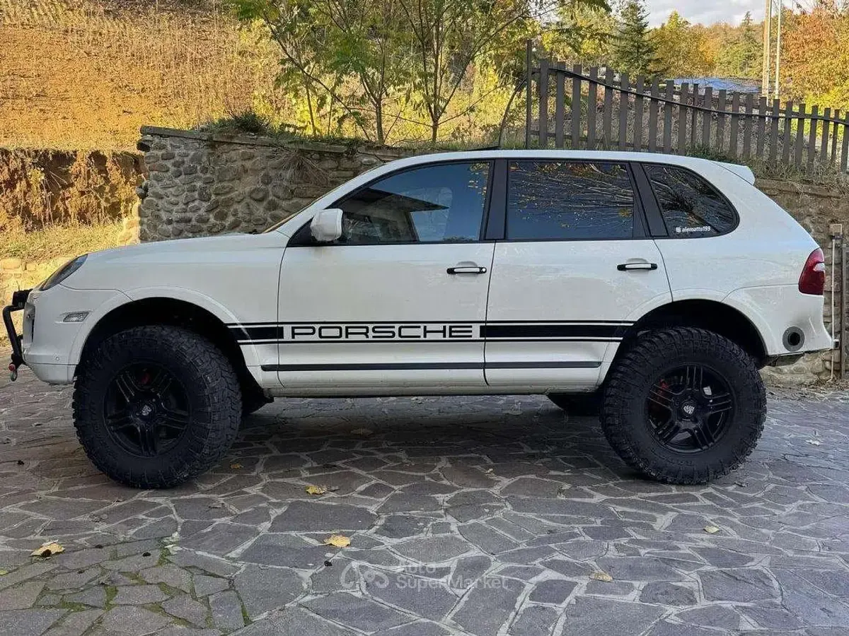 Usata Porsche Cayenne 405 CV (297 kW) 2009 Bianco SUV