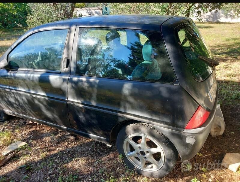 Usata Lancia Ypsilon 1998 Nero Utilitaria