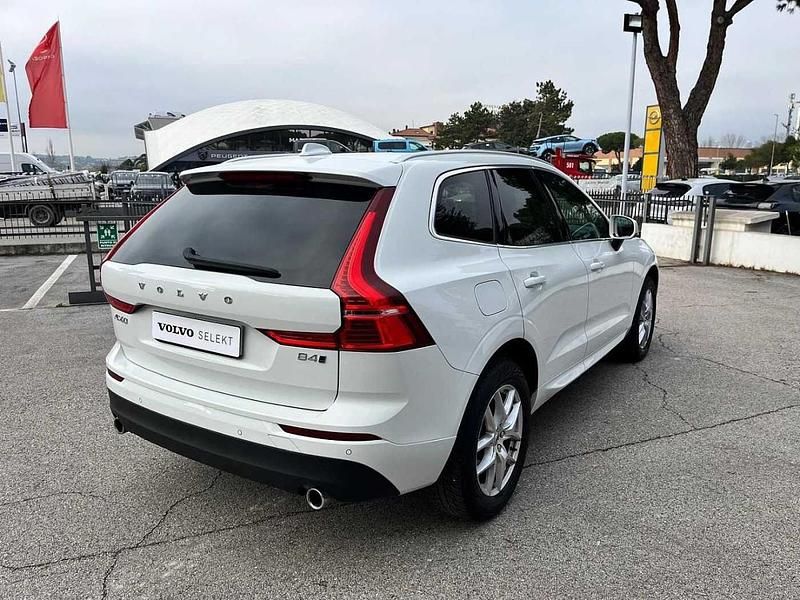 Usado Volvo XC60 Business Edition 197 HP (144 kW) 2020 Branco SUV