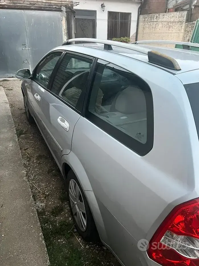 Usata Chevrolet Nubira 109 CV (80 kW) 2005 Grigio Station wagon