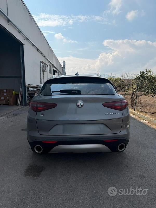Usata Alfa Romeo Stelvio 210 CV (154 kW) 2018 Grigio SUV