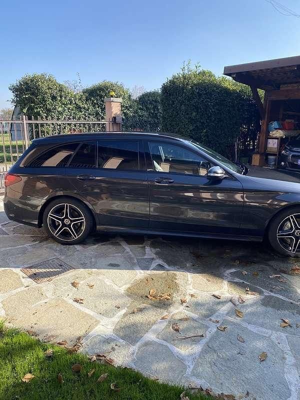 Usata 2021 Mercedes C220 Premium Station wagon | 26.500 € (Ottimo prezzo) - Immagine 1/4