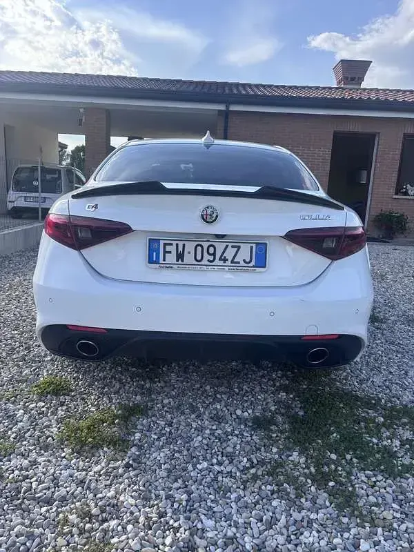 Usata Alfa Romeo Giulia Ti 211 CV (155 kW) 2019 Berlina